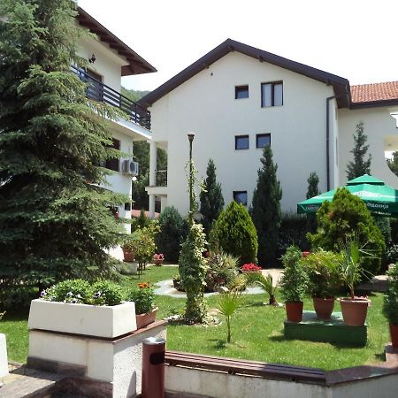 Hotel Dva Bisera Lagadin Buitenkant foto