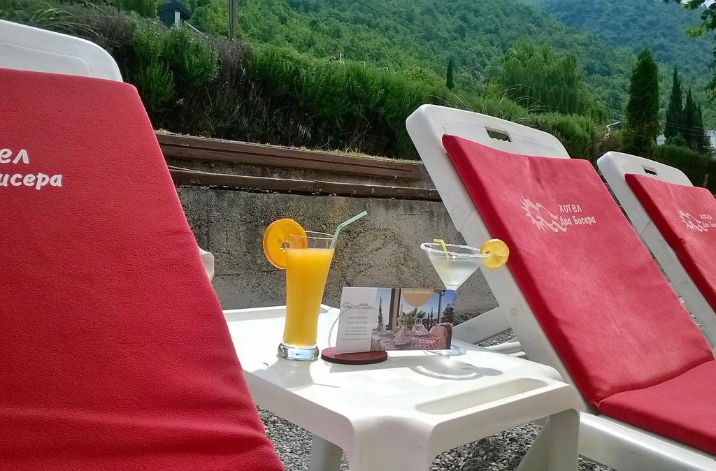 Hotel Dva Bisera Lagadin Buitenkant foto
